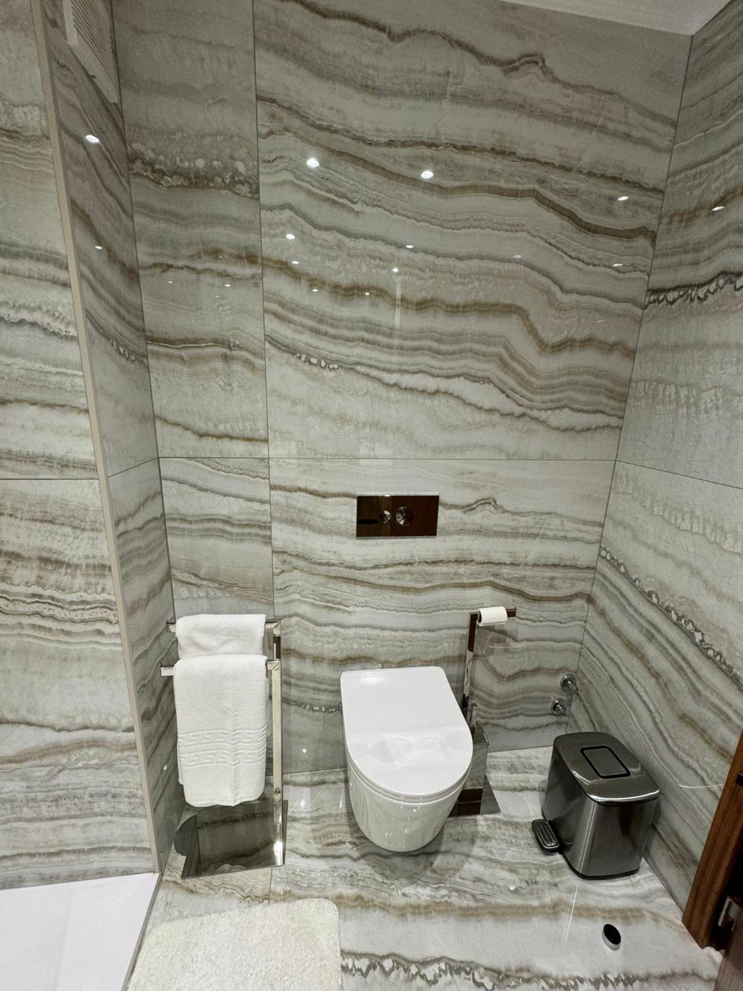 Infante Apartment *